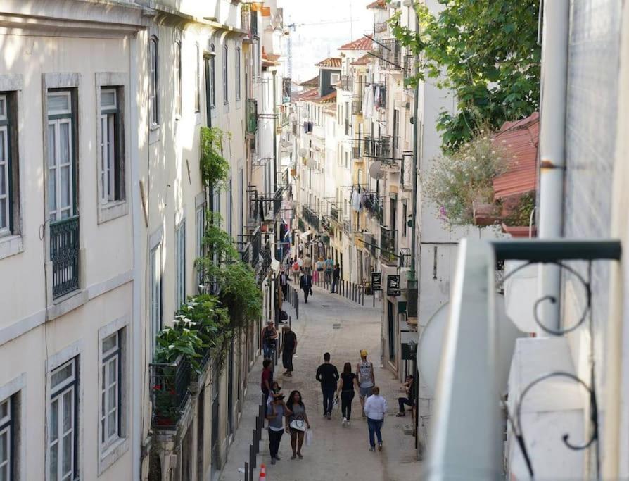 Two Bedroom Apt In Historic Location! Close To The River Lisboa Exteriör bild